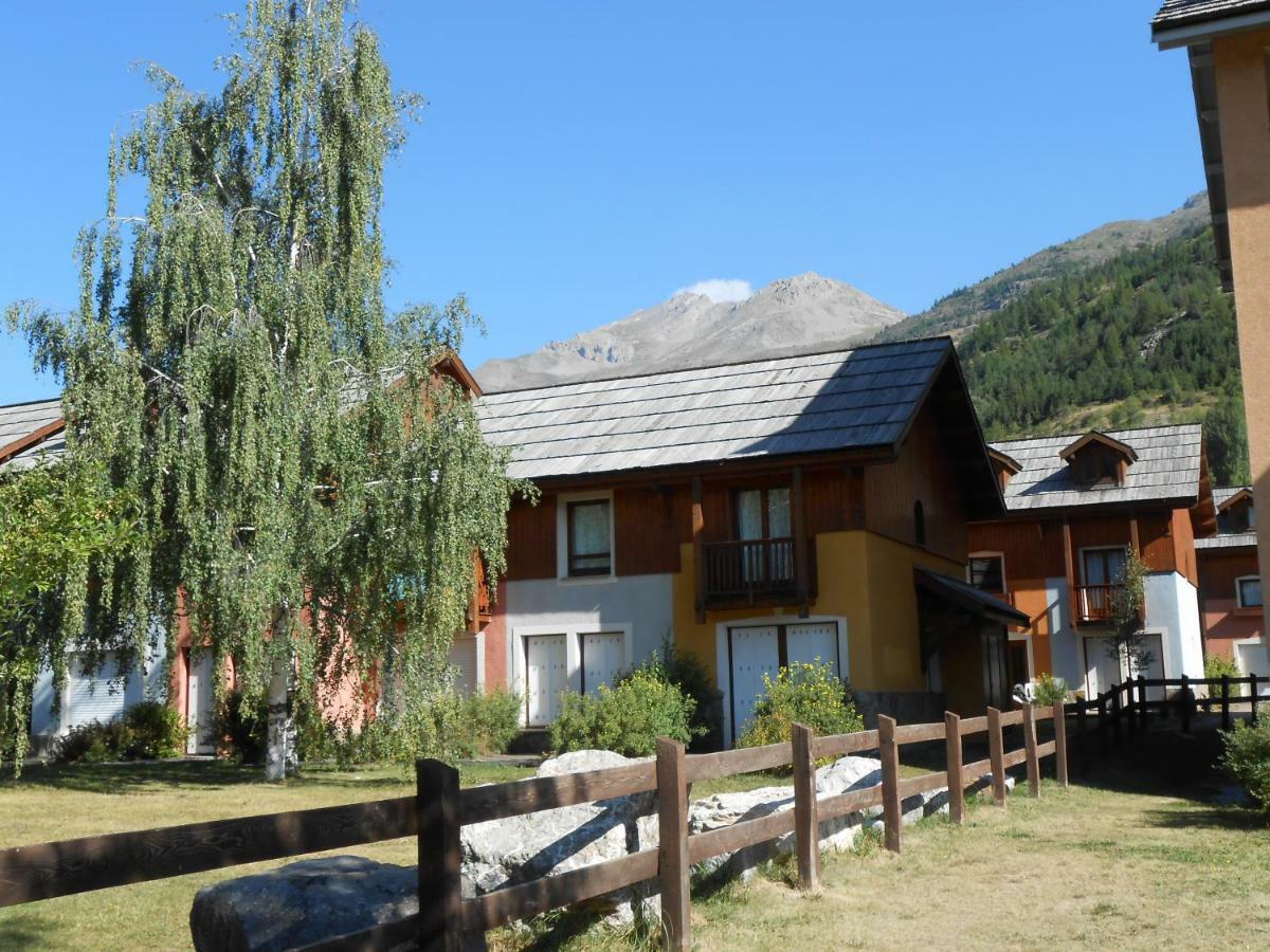 Apartament Les Chalets Du Jardin Alpin La Salle-les-Alpes Zewnętrze zdjęcie